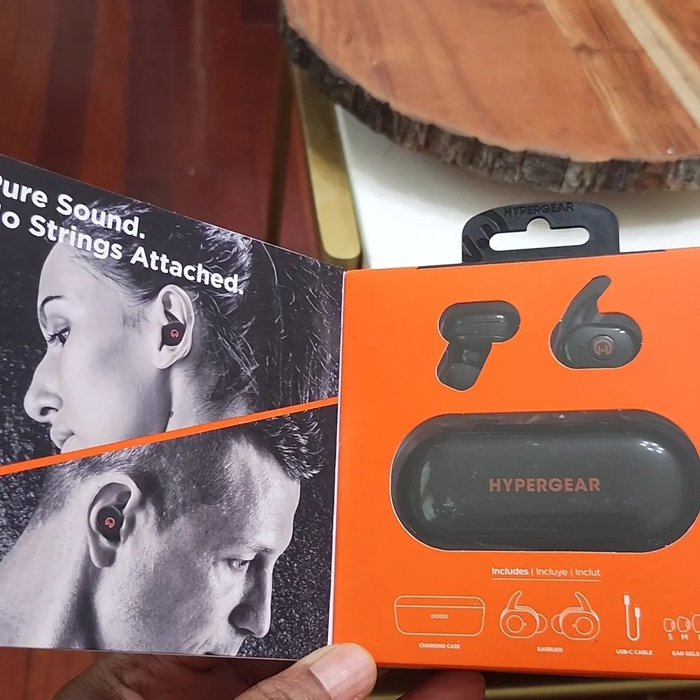 New Hypergear Wireless Earbuds True Sounds No Strings Attached